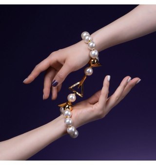 Upko Moist Eyes Pearl Bracelet / Handcuffs