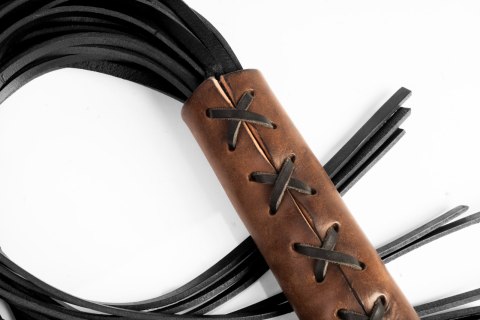 Pejcz duży sznurowany brązowy Primal Bond Whips