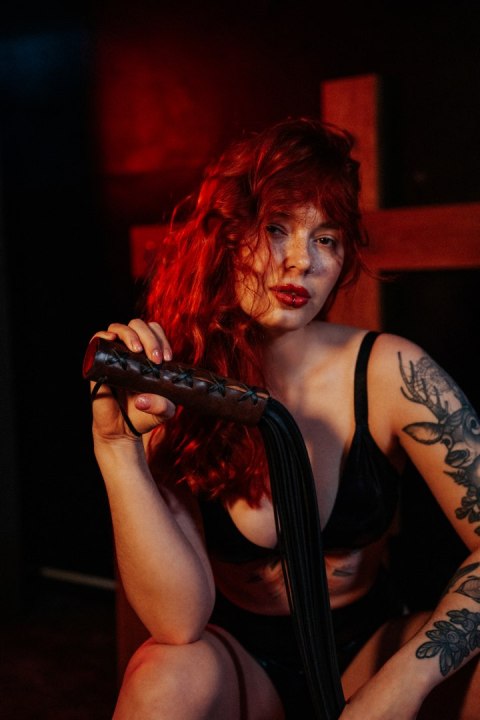 Pejcz duży sznurowany czarny Primal Bond Whips